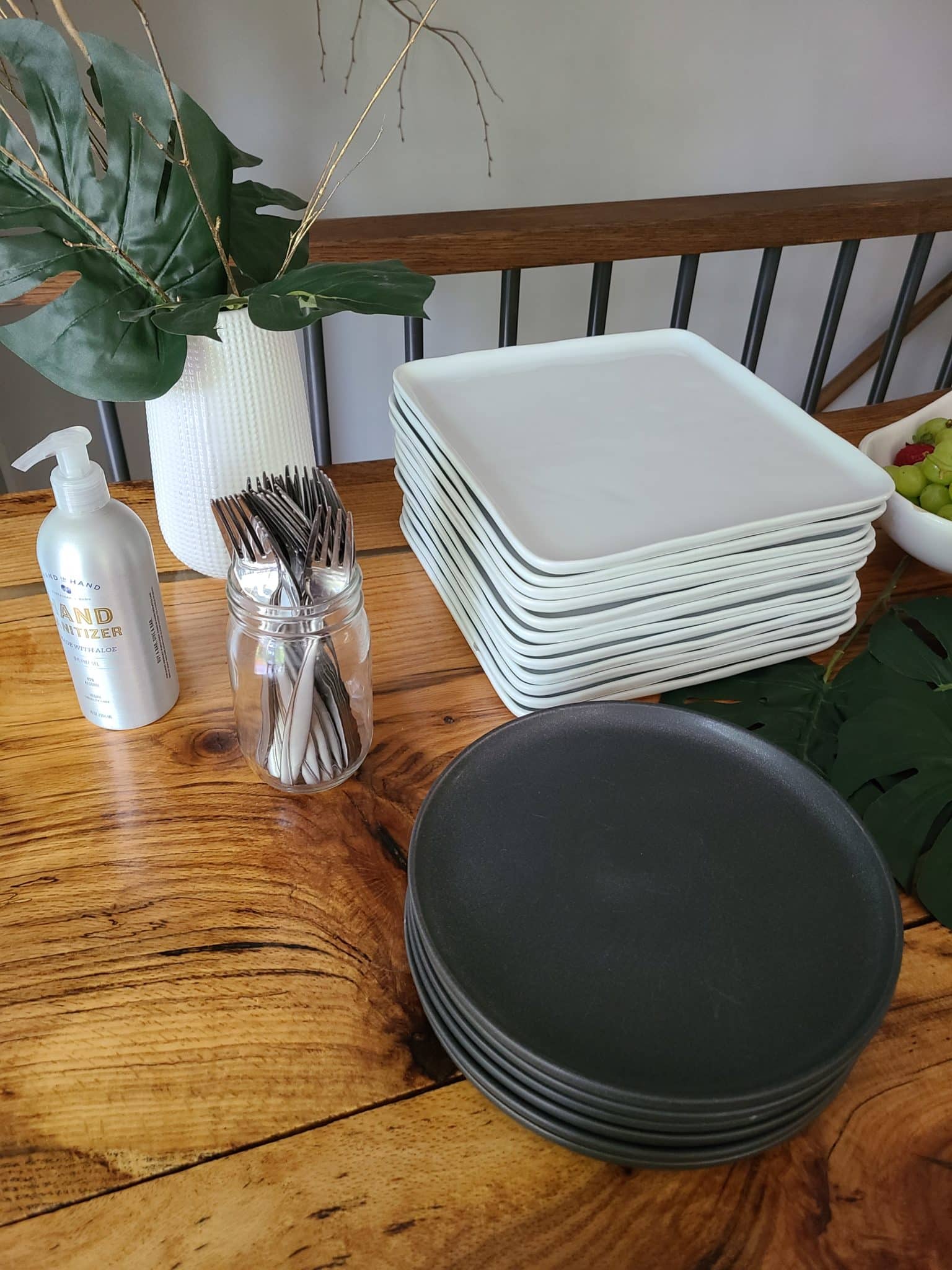 Eco-friendly party ideas and tips - use your dishes