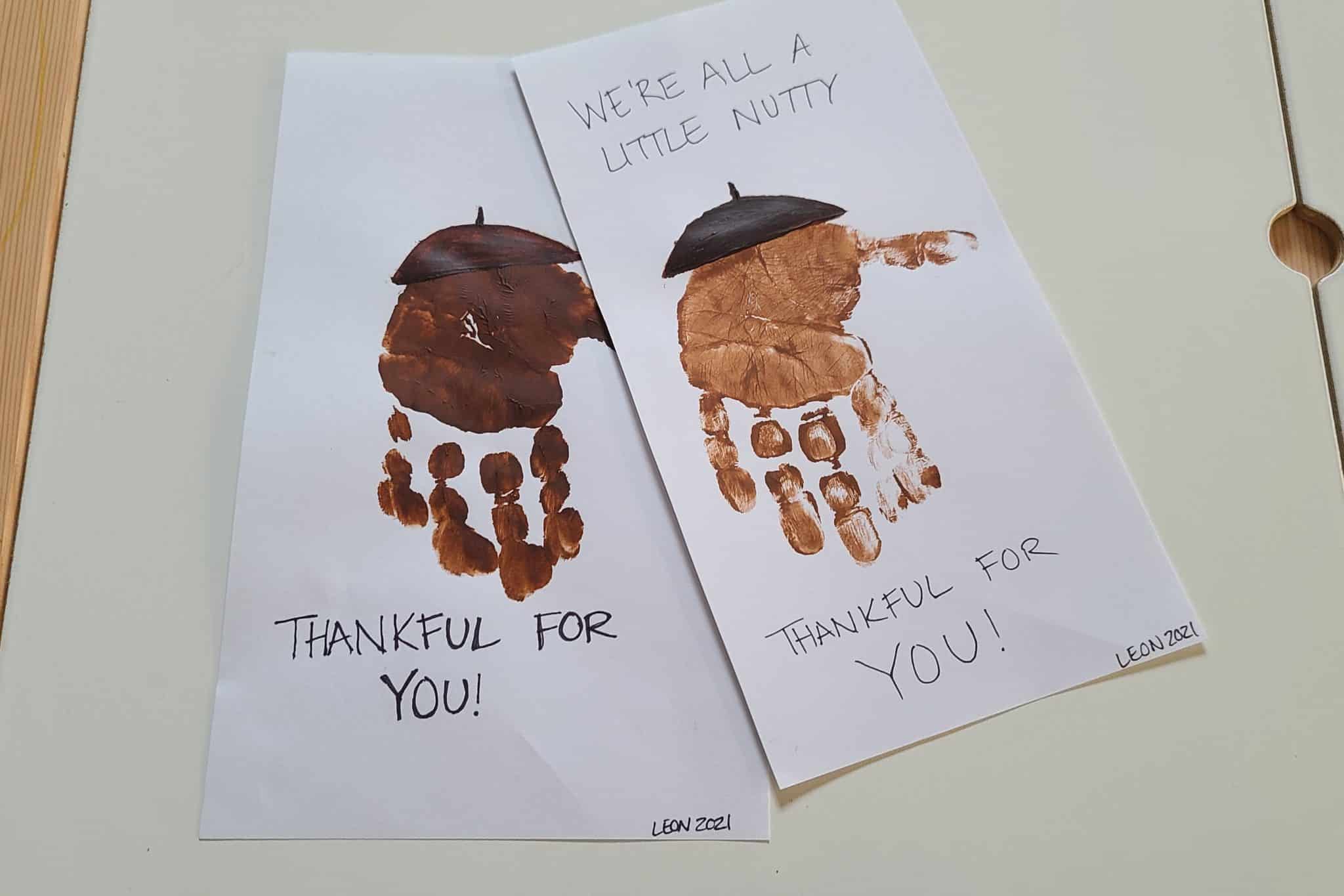 Easy Crafts for Kid's Thanksgiving - Acorn Handprints