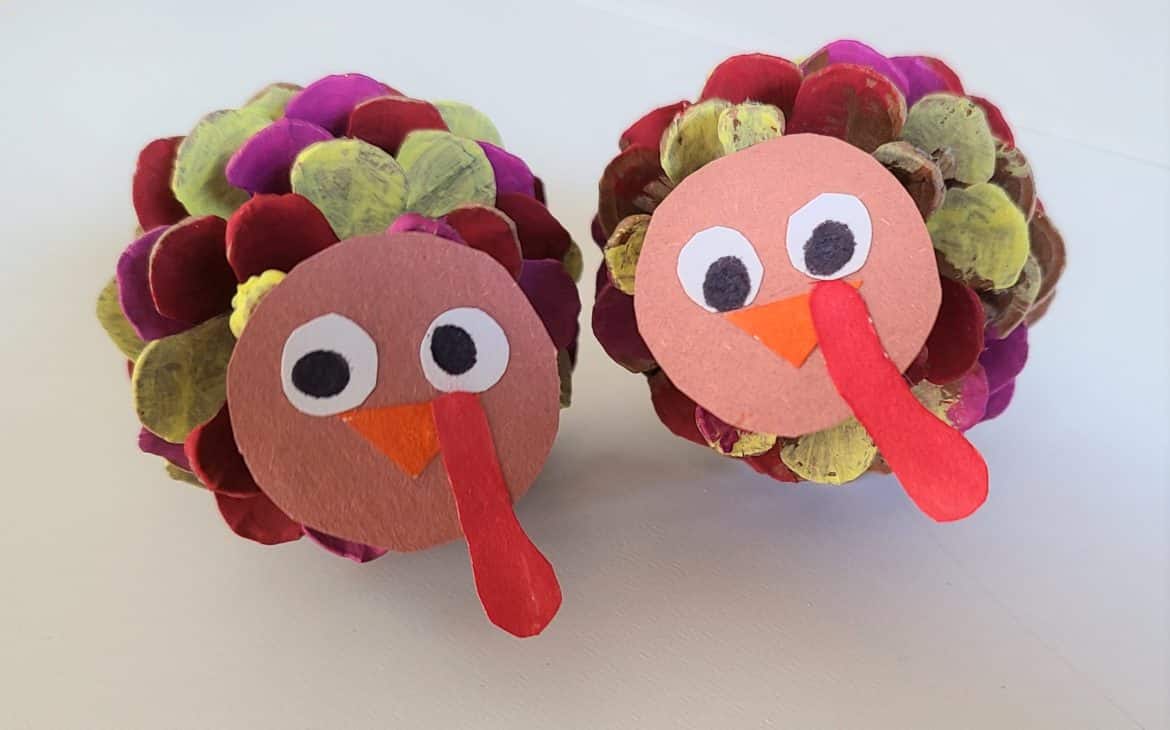 Easy Crafts for Kid's Thanksgiving - Turkey Pinecones