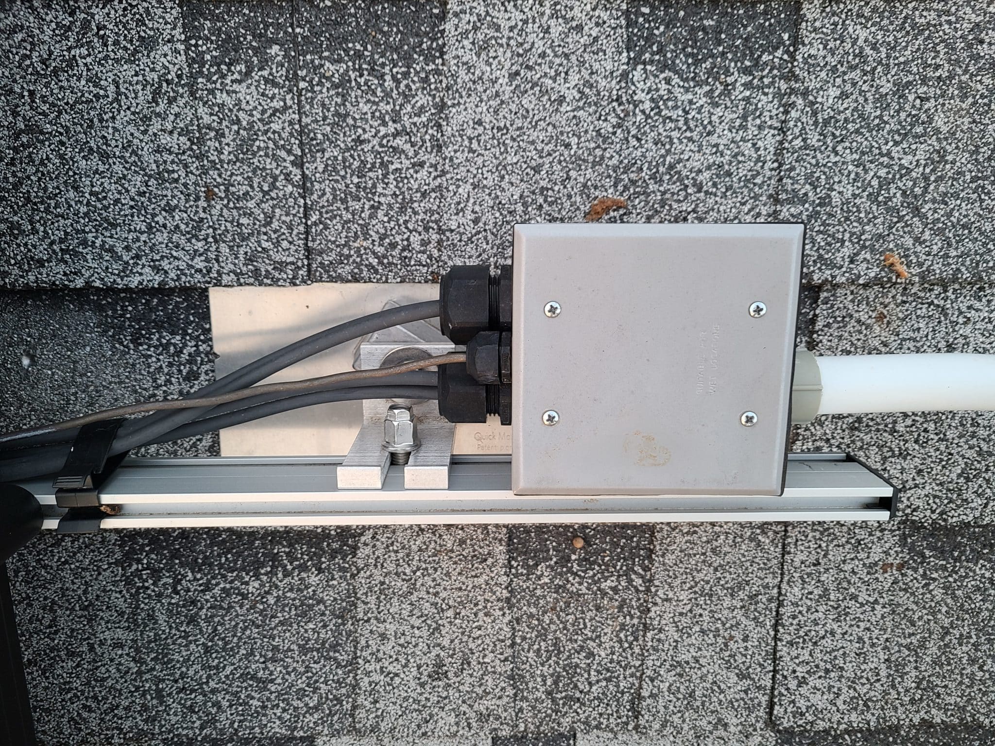 how solar panels are installed - junction box