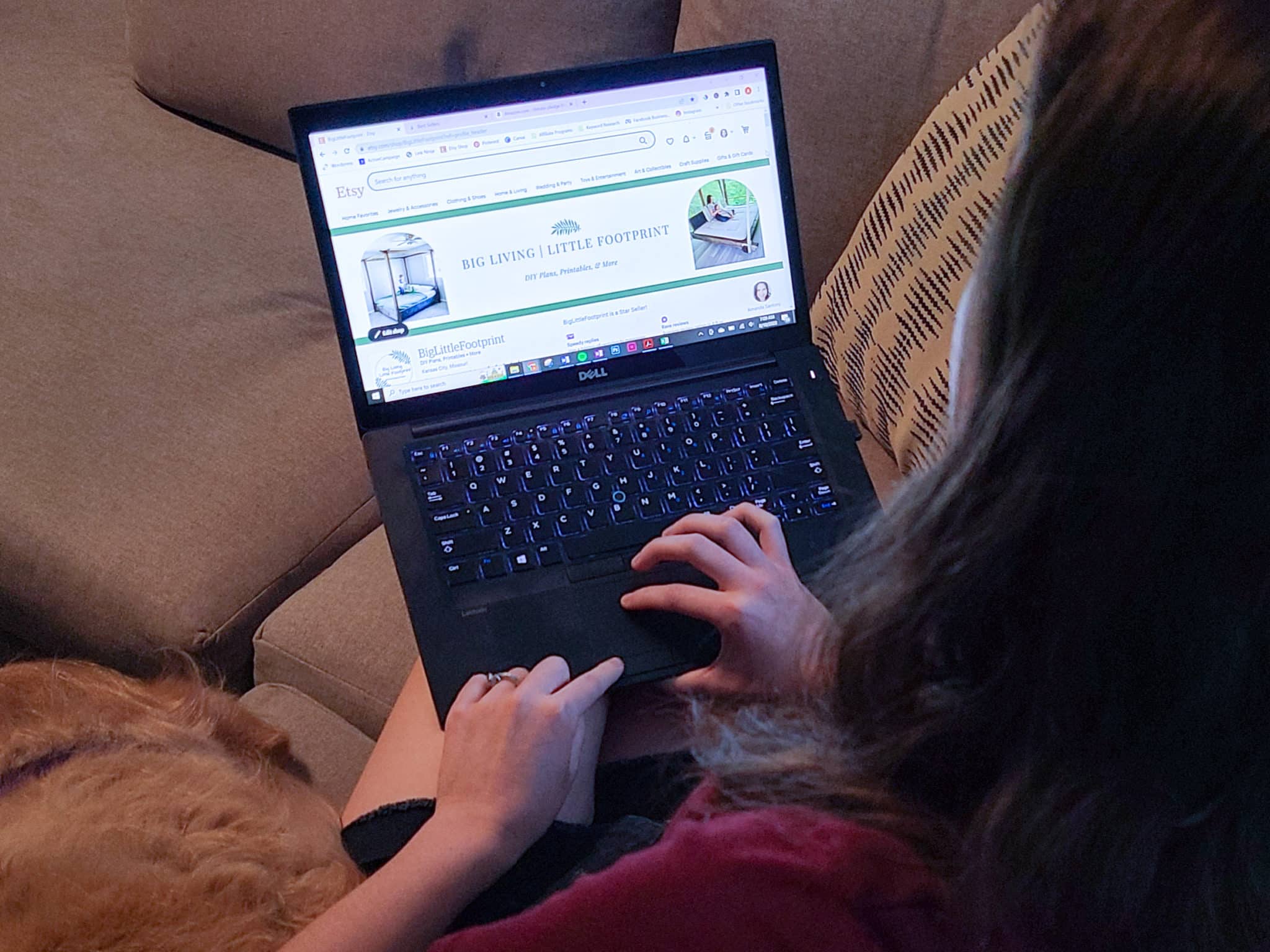 Woman on computer shopping on Etsy, one of many alternatives for Amazon
